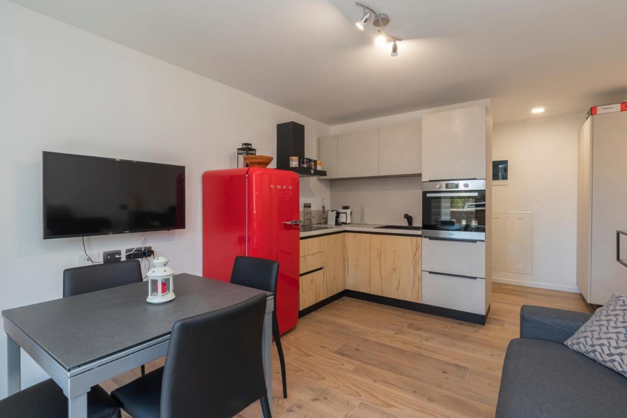 Cristallo Apartment - Ristrutturato Nuovo Centro Априка Екстериор снимка