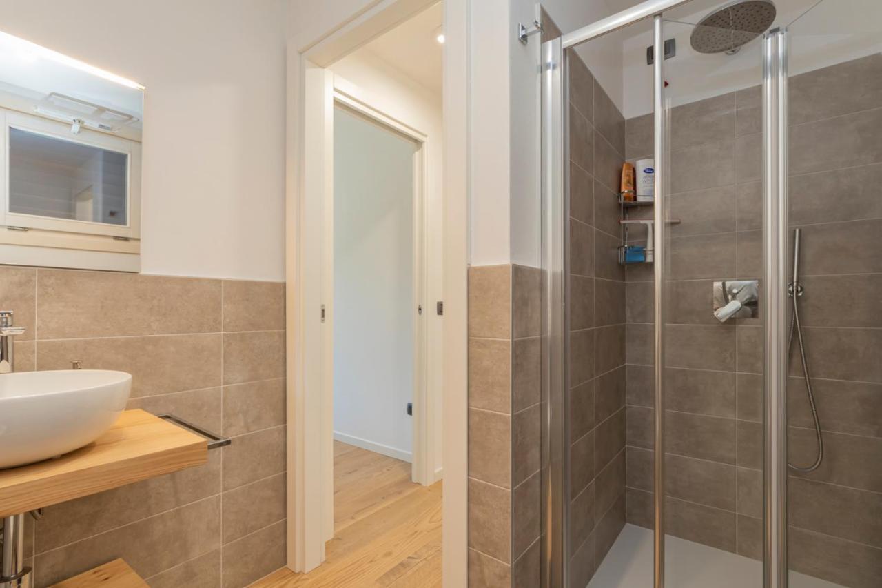Cristallo Apartment - Ristrutturato Nuovo Centro Априка Екстериор снимка